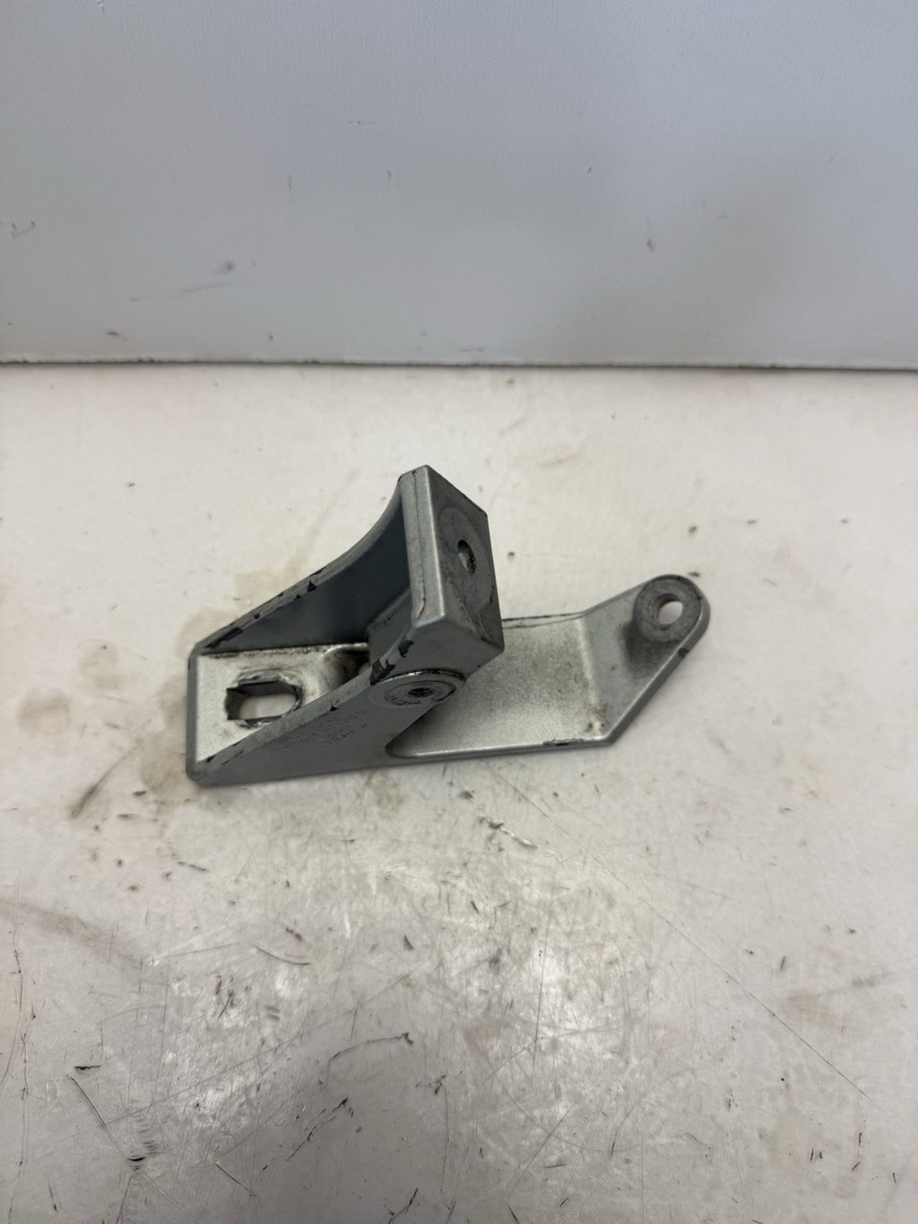 1997-2003 Sea-Doo GTI GS 720 OEM Left LH Engine Mount 270000181