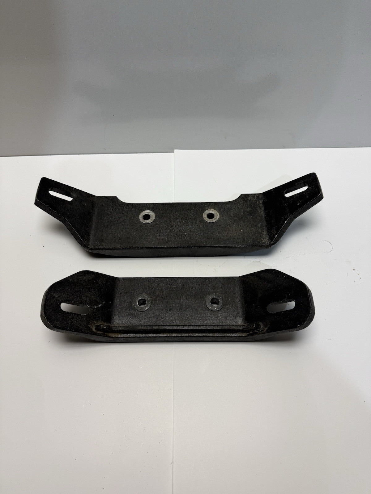 1996-2000 POLARIS SLTX SLTH 1050 GENESIS OEM ENGINE MOUNT SUPPORT PLATE SET