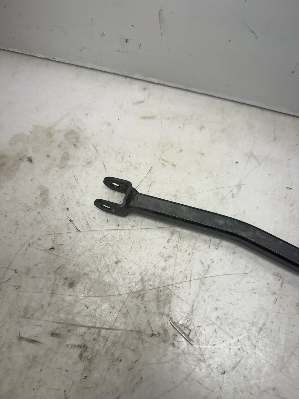 1998-2006 SUZUKI KATANA GSX600F REAR BACK BRAKE TORQUE ROD SHAFT BAR 64310-08F00