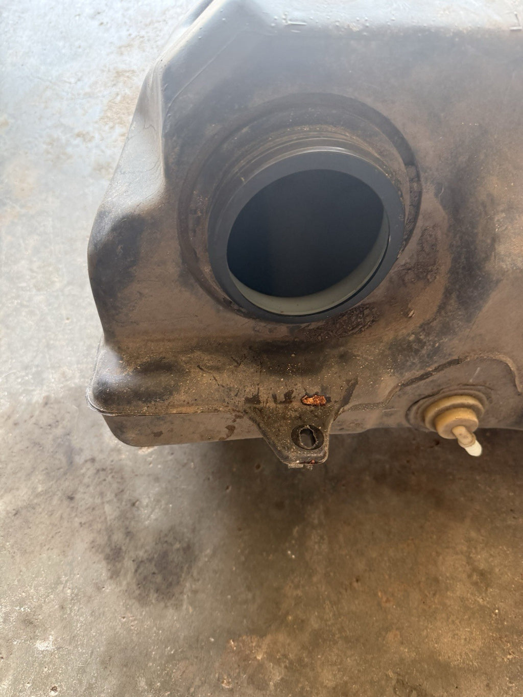 2009-2010 Polaris Sportsman 850 XP EPS OEM Gas Fuel Tank