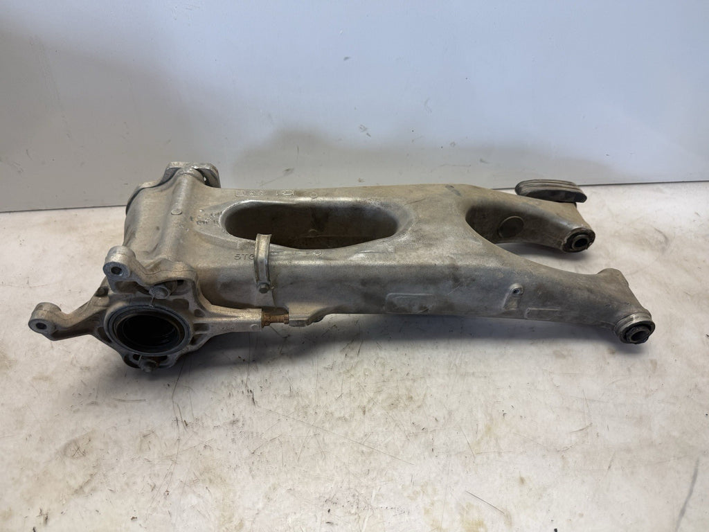 2004-2005 Yamaha YFZ 450 OEM Rear Suspension Swingarm w/ Carrier 5TG-22110-01-00