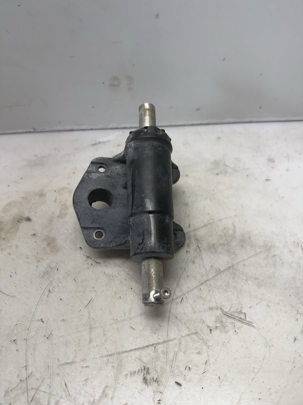 2004-2006 Sea-Doo OEM LH Left Hand Steering Cylinder Ass'y GTX RXT 4-TEC