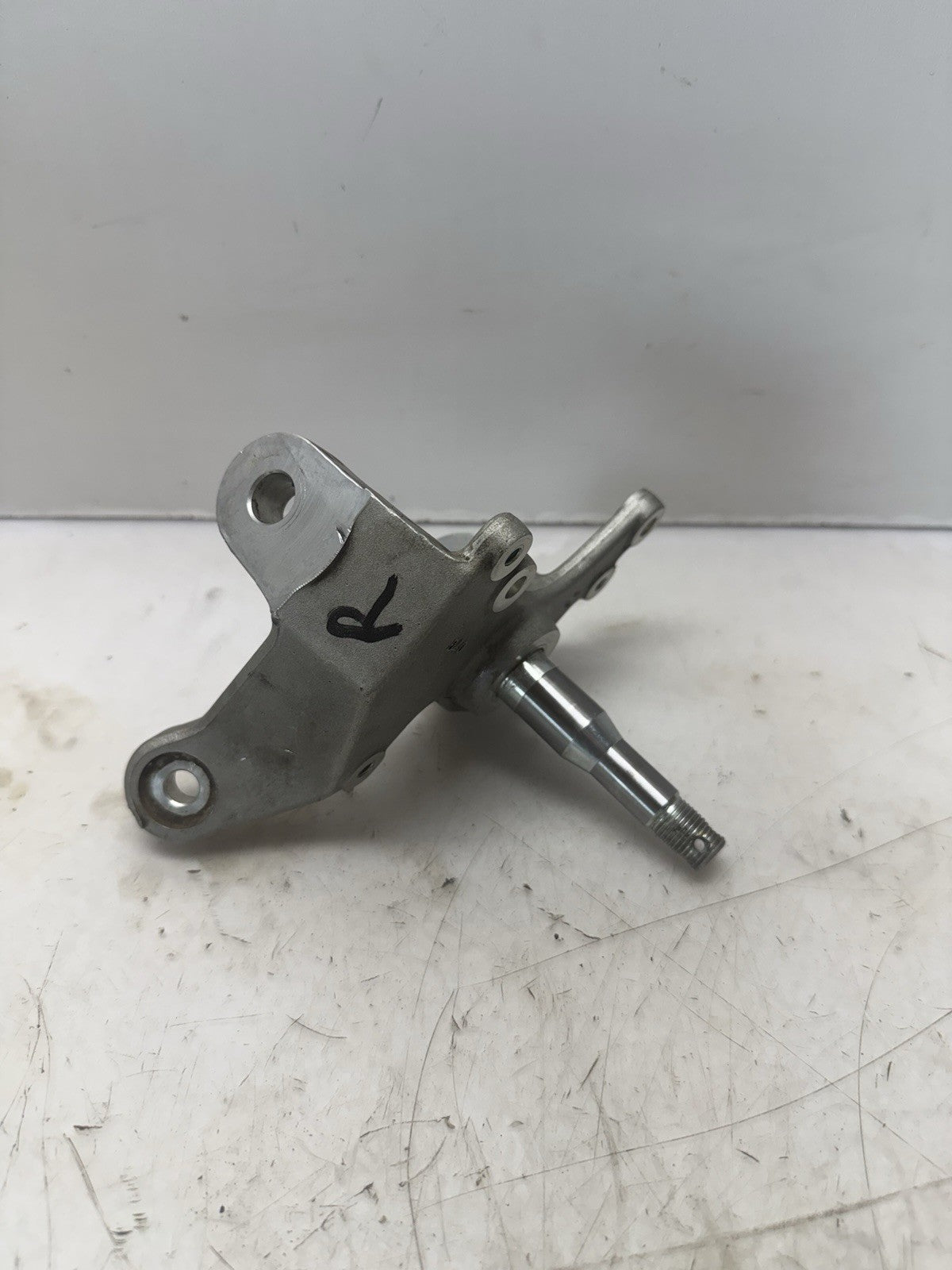 2003-2007 Suzuki Quadsport Z400 LTZ400 OEM FRONT RIGHT STEERING KNUCKLE