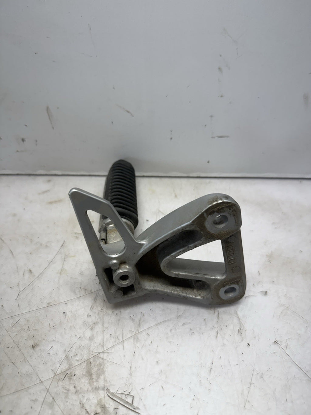 1988-2006 Suzuki GSXF 600 OEM Katana Foot Pegs Rests Left Right Set