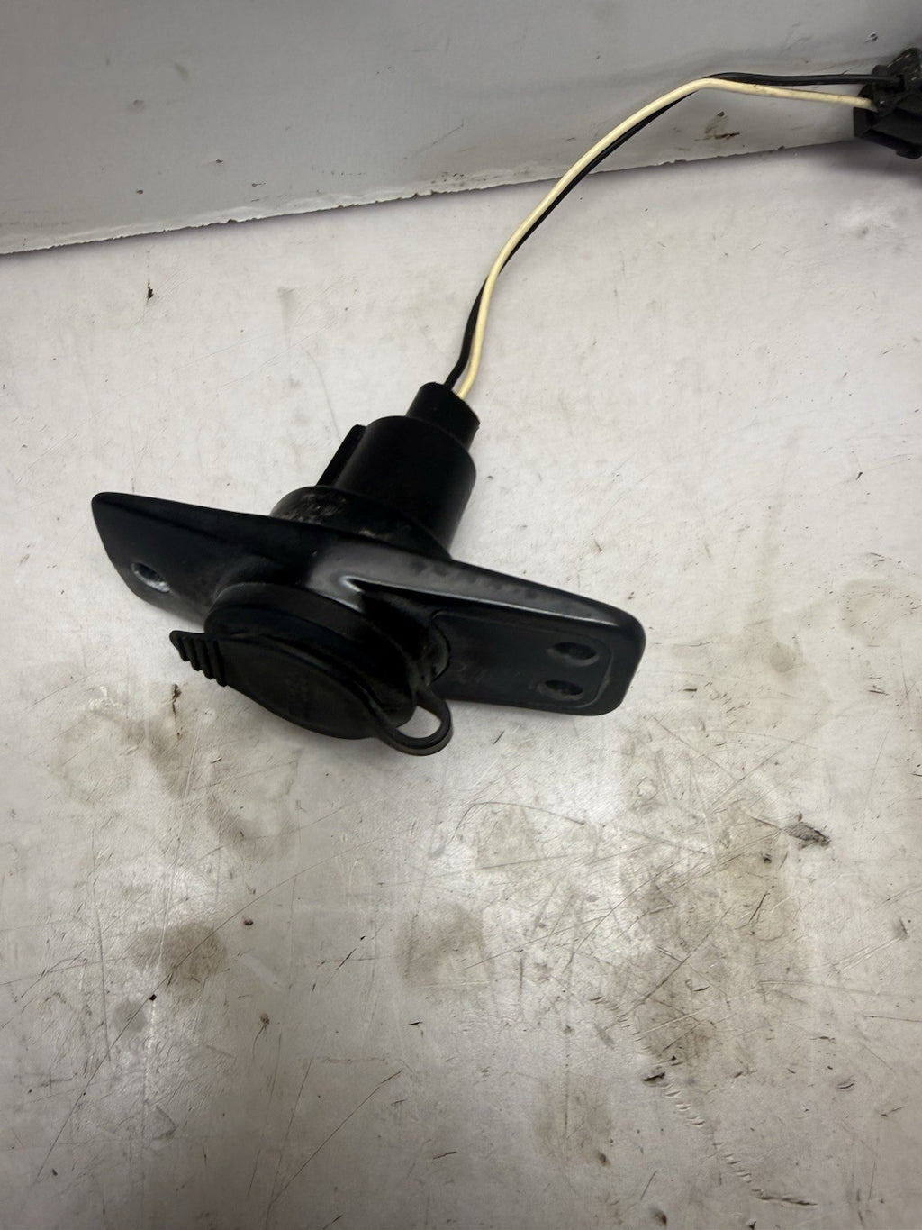 1996-2008 Sea-Doo Challenger 1800 Speedster OEM Rear Light Base Socket Assembly