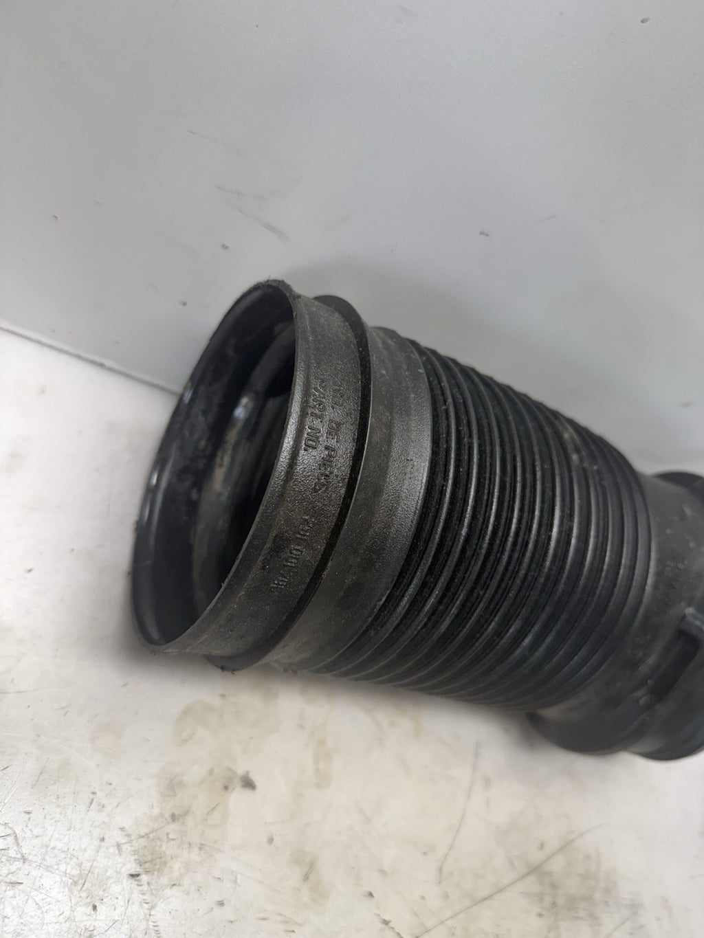 2002-2007 SEA-DOO GTX DI AIR INTAKE INLET DUCT TUBE 291001746