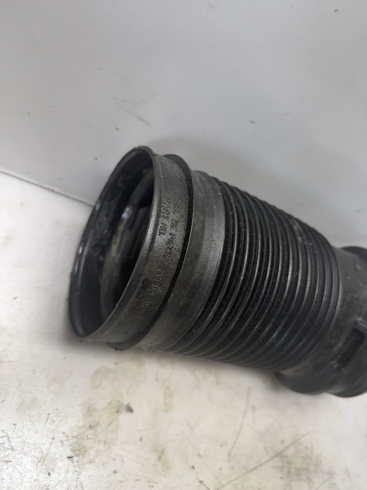 2002-2007 SEA-DOO GTX DI AIR INTAKE INLET DUCT TUBE 291001746