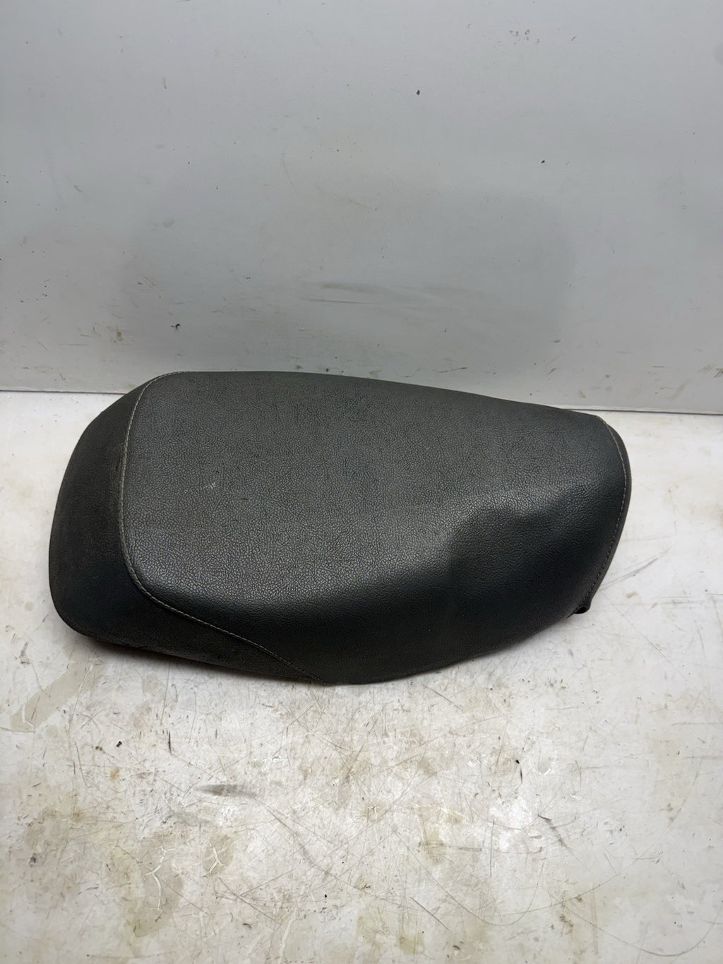 1989 Yamaha RAZZ 50cc Riva Scooter OEM Seat Ass’y
