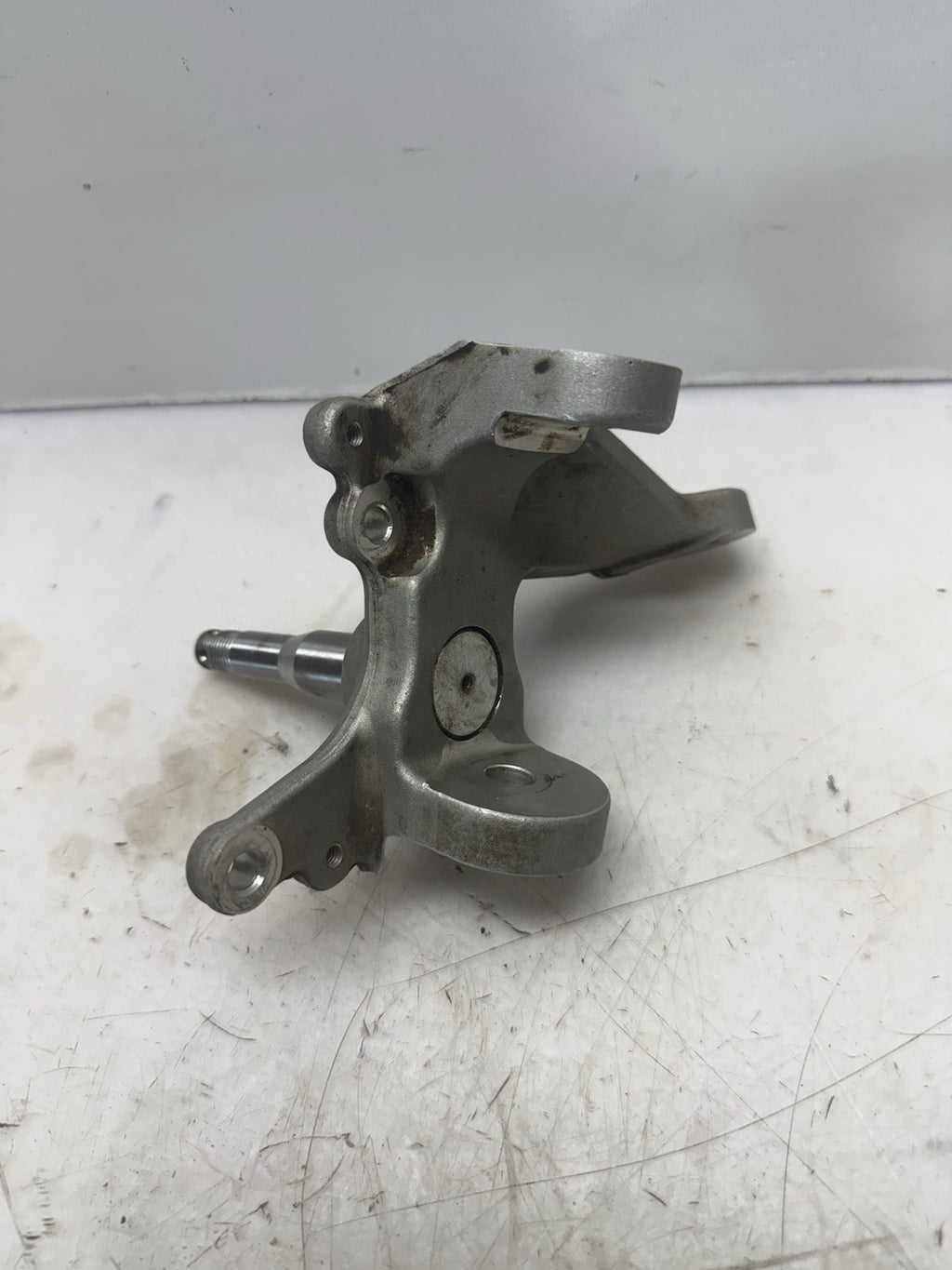 2003-2007 Suzuki Quadsport Z400 LTZ400 OEM FRONT RIGHT STEERING KNUCKLE
