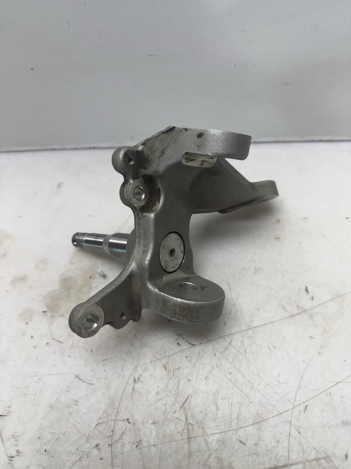 2003-2007 Suzuki Quadsport Z400 LTZ400 OEM FRONT RIGHT STEERING KNUCKLE