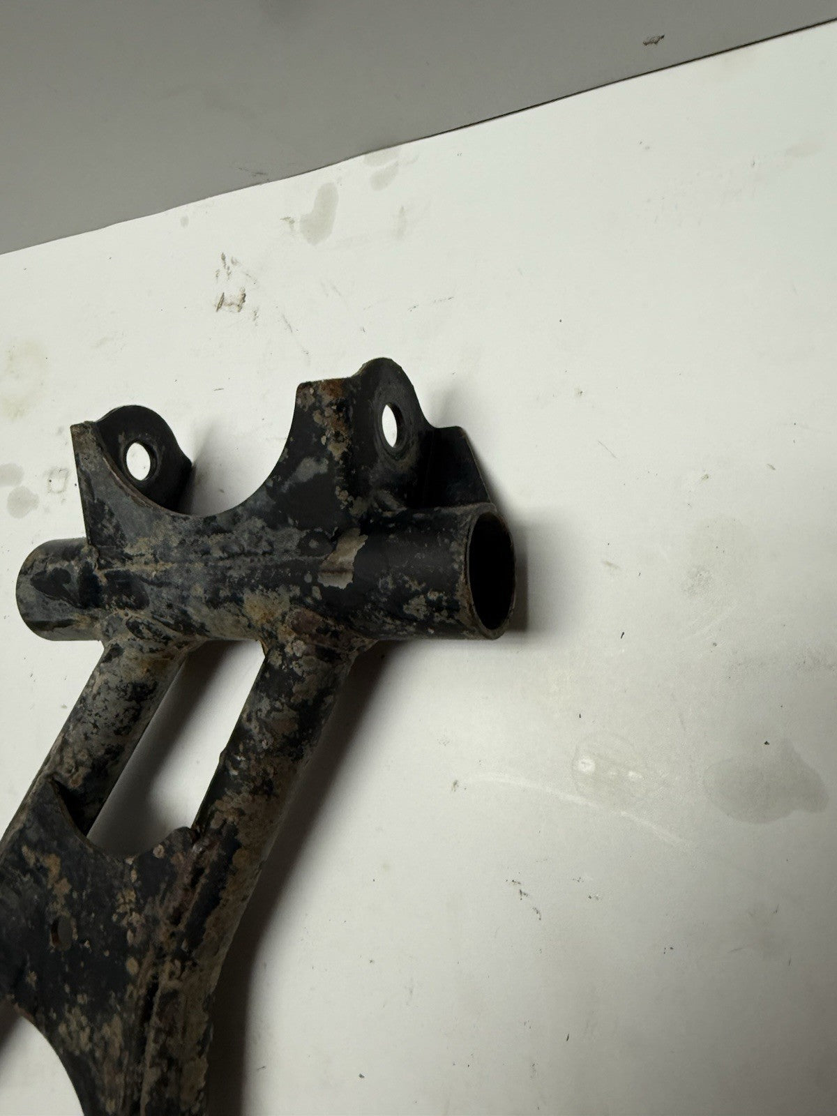 2005 Yamaha Kodiak 450 OEM Right Rear Upper Suspension A-Arm