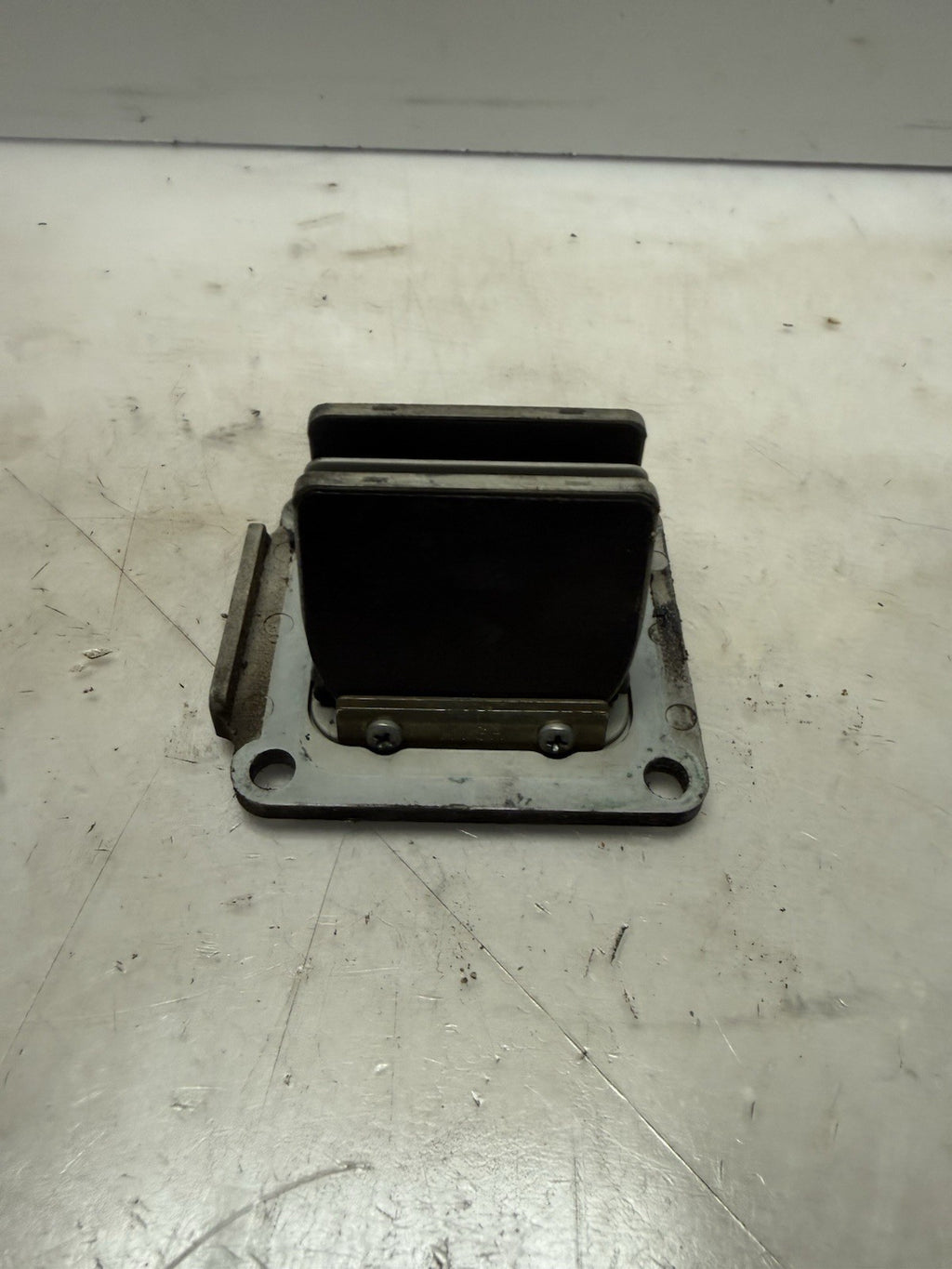 2006 KTM 85SX VFORCE REED VALVE CAGE ASS’Y 47030052004