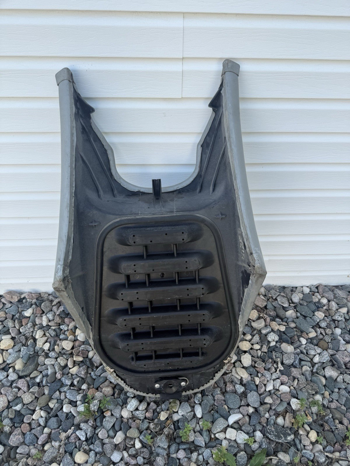 2004-2005 SEA-DOO GTX 4-TEC OEM FRONT SEAT SADDLE 269001245 269700109 SILVER