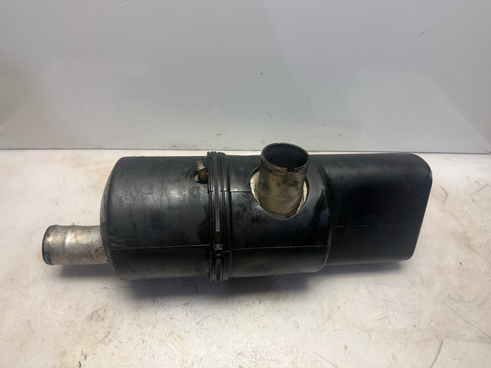 1999-2002 Sea-Doo OEM Muffler Exhaust Water Lock Box w/ Cover 274000749 GTX RX