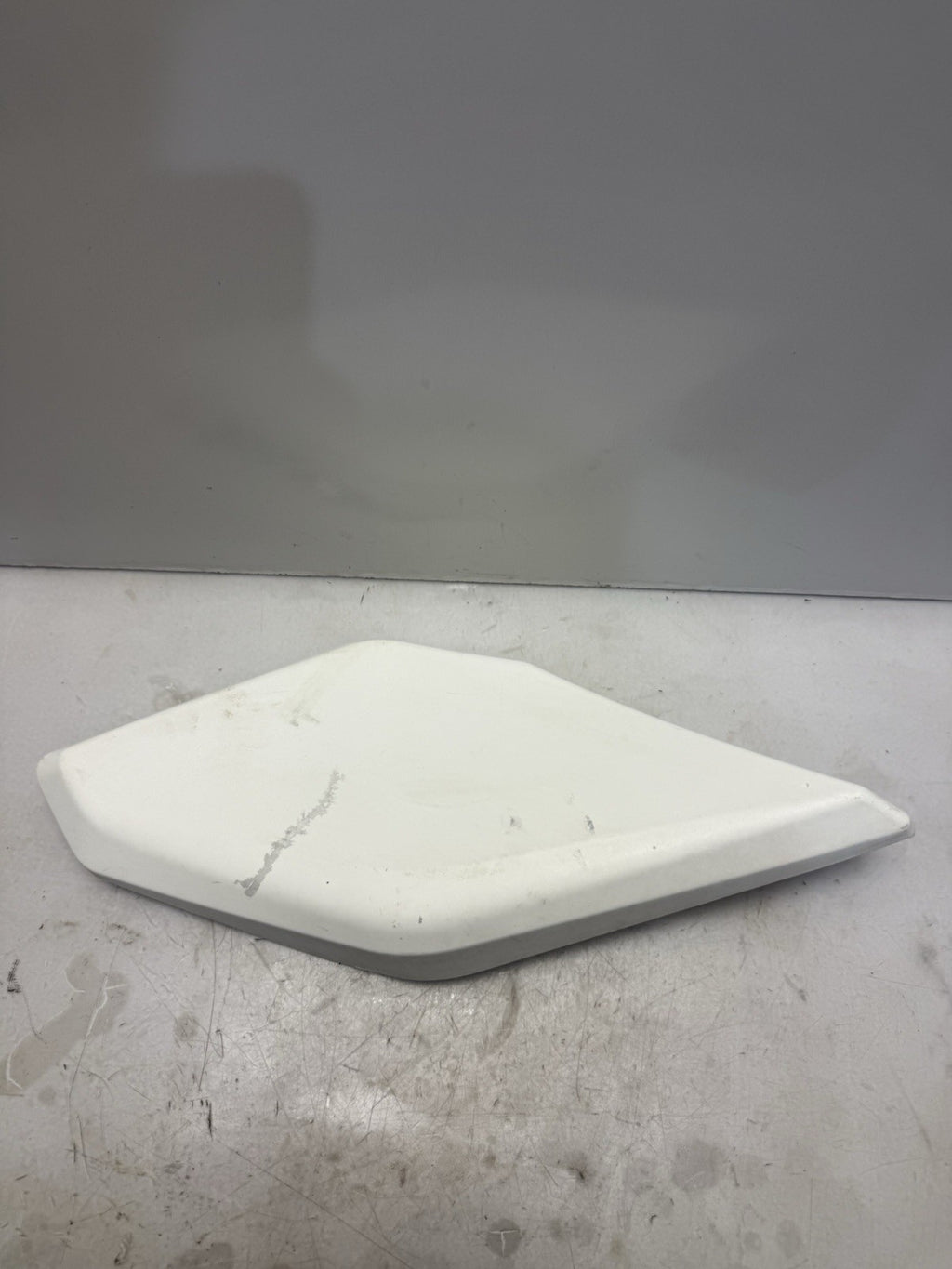 2014-2023 SeaDoo Spark ACE 900 OEM LH Left Knee Pad (White) 291004571