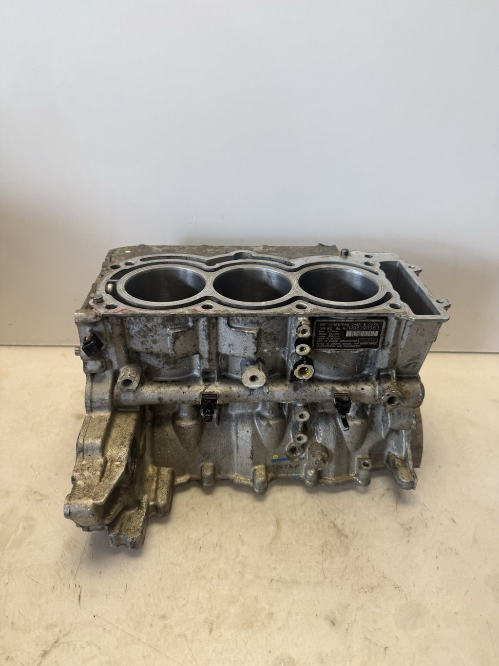 GOOD 2014-2026 Sea-Doo SPARK 900 Trixx OEM Cylinder Crankcase Block 420894026