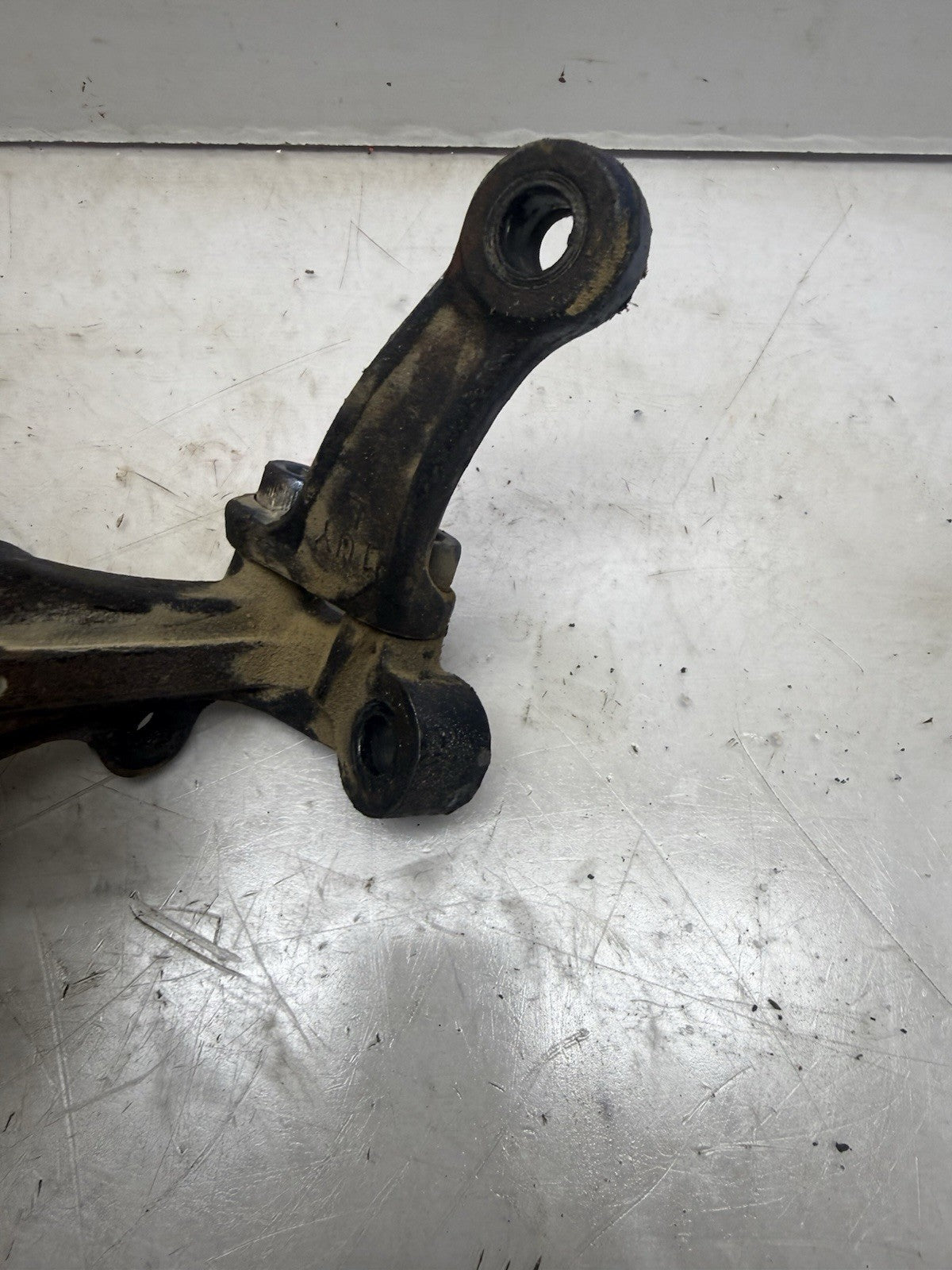 GOOD 1989-2013 Yamaha Raptor 250 / Banshee 350 OEM LH Left Front Spindle