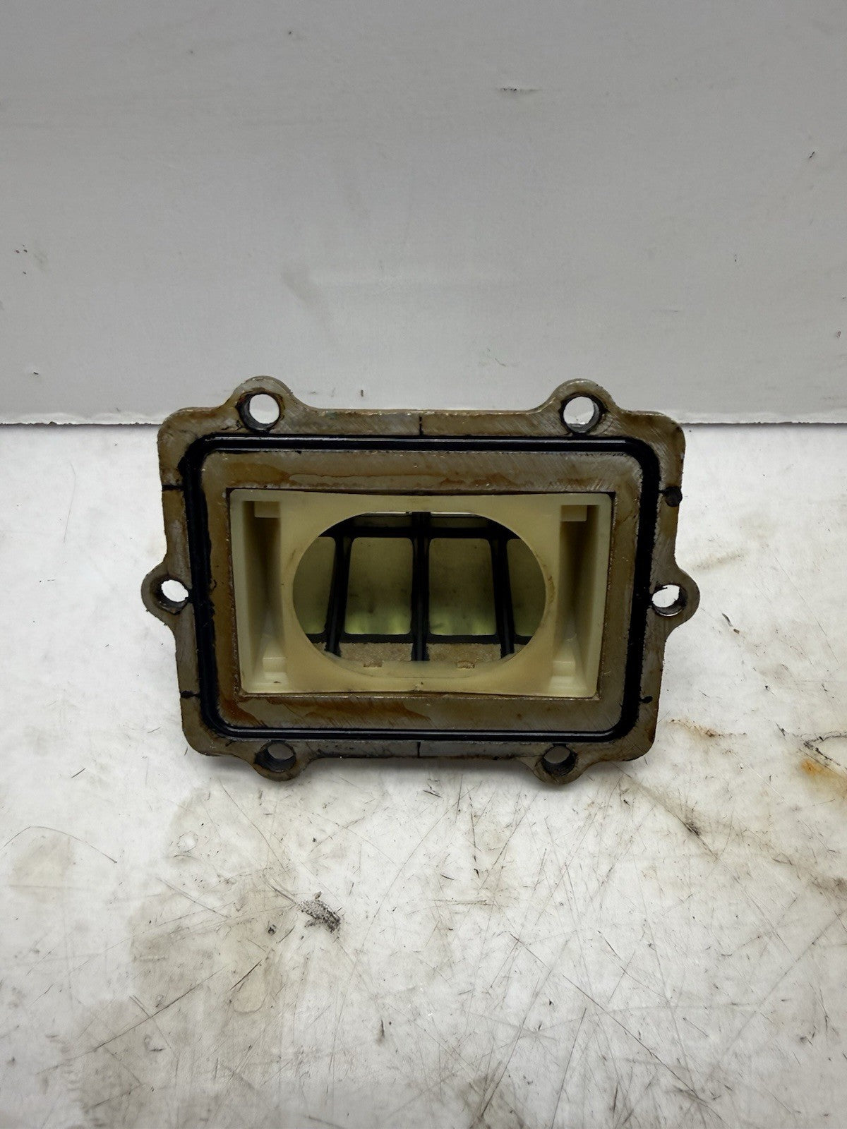 1996-2007 SKS XC SP 600 XLT 700 RMK 800 Polaris OEM Intake Reed Cage Block