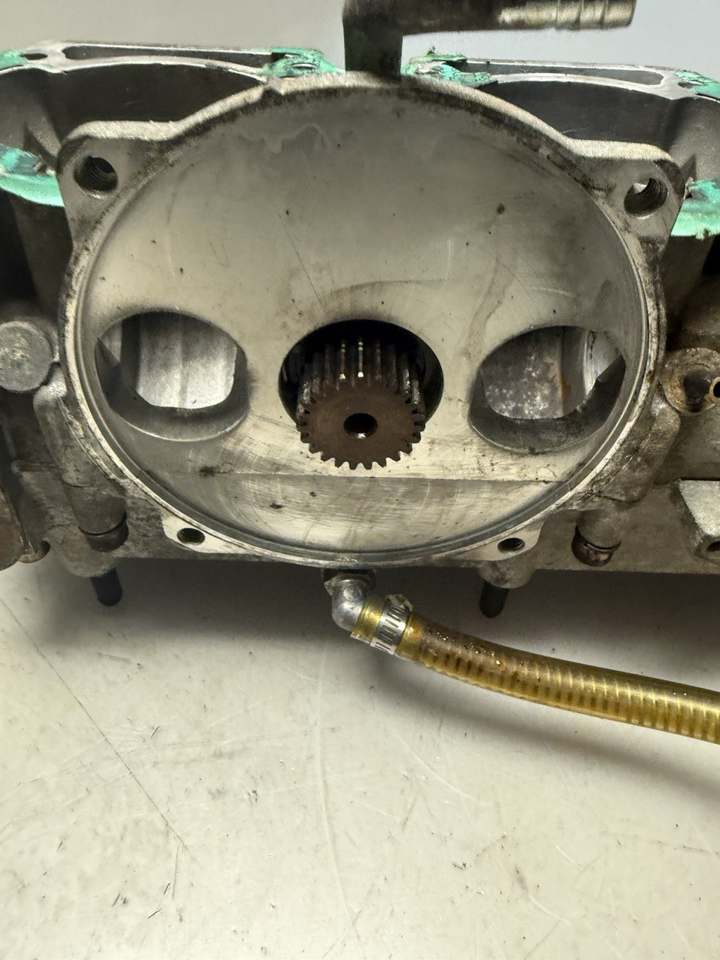 1999-2000 Ski-Doo OEM Engine Motor Crankcase Summit Touring MXZ 500 Formula