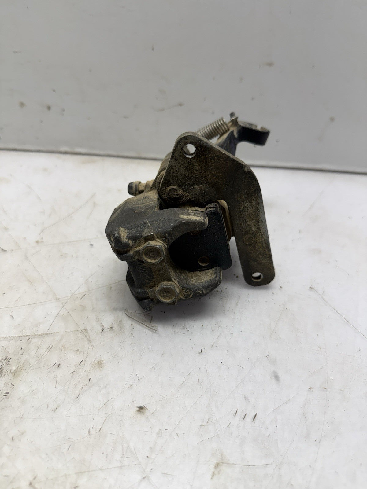 GOOD 1987-2006 Yamaha Banshee YFZ 350 OEM Rear Brake Caliper 1UY-2580W-02-00