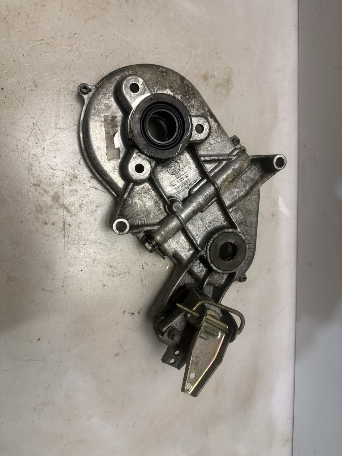 1995 SKIDOO GRAND TOURING 500 OEM TRANSMISSION CHAINCASE DROP CASE