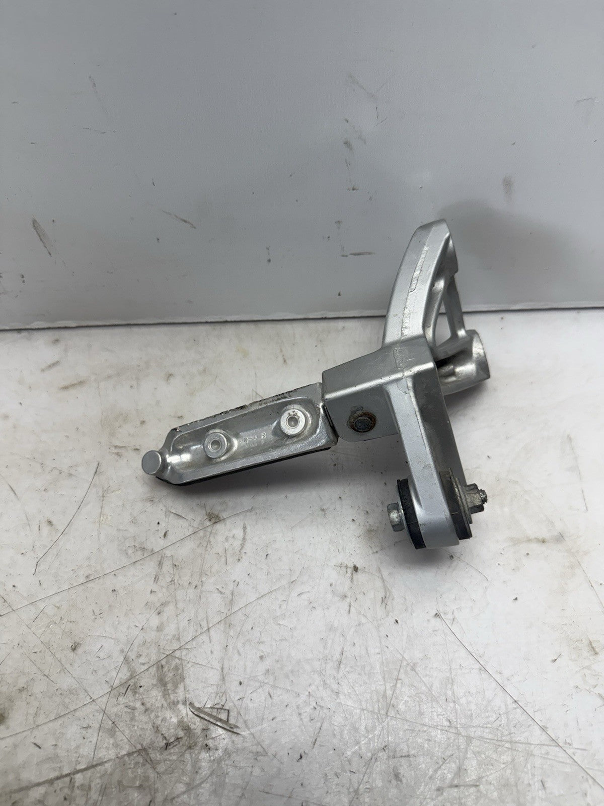 1988-2006 Suzuki GSXF 600 OEM Katana Foot Pegs Rests Left Right Set