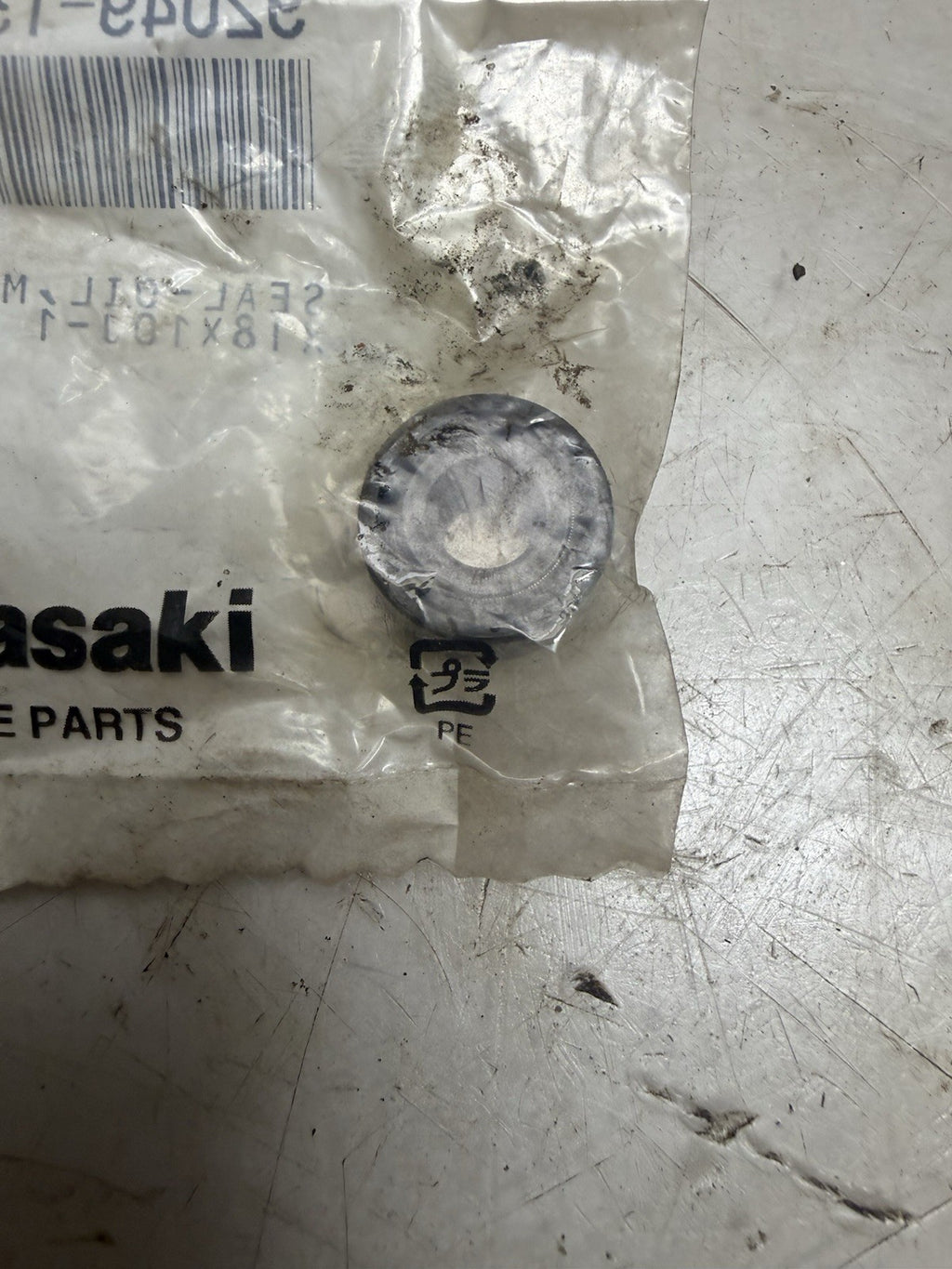 NEW Kawasaki OEM Oil Seal 92049-1366 KX100 KX125 KX80 Old Stock NOS