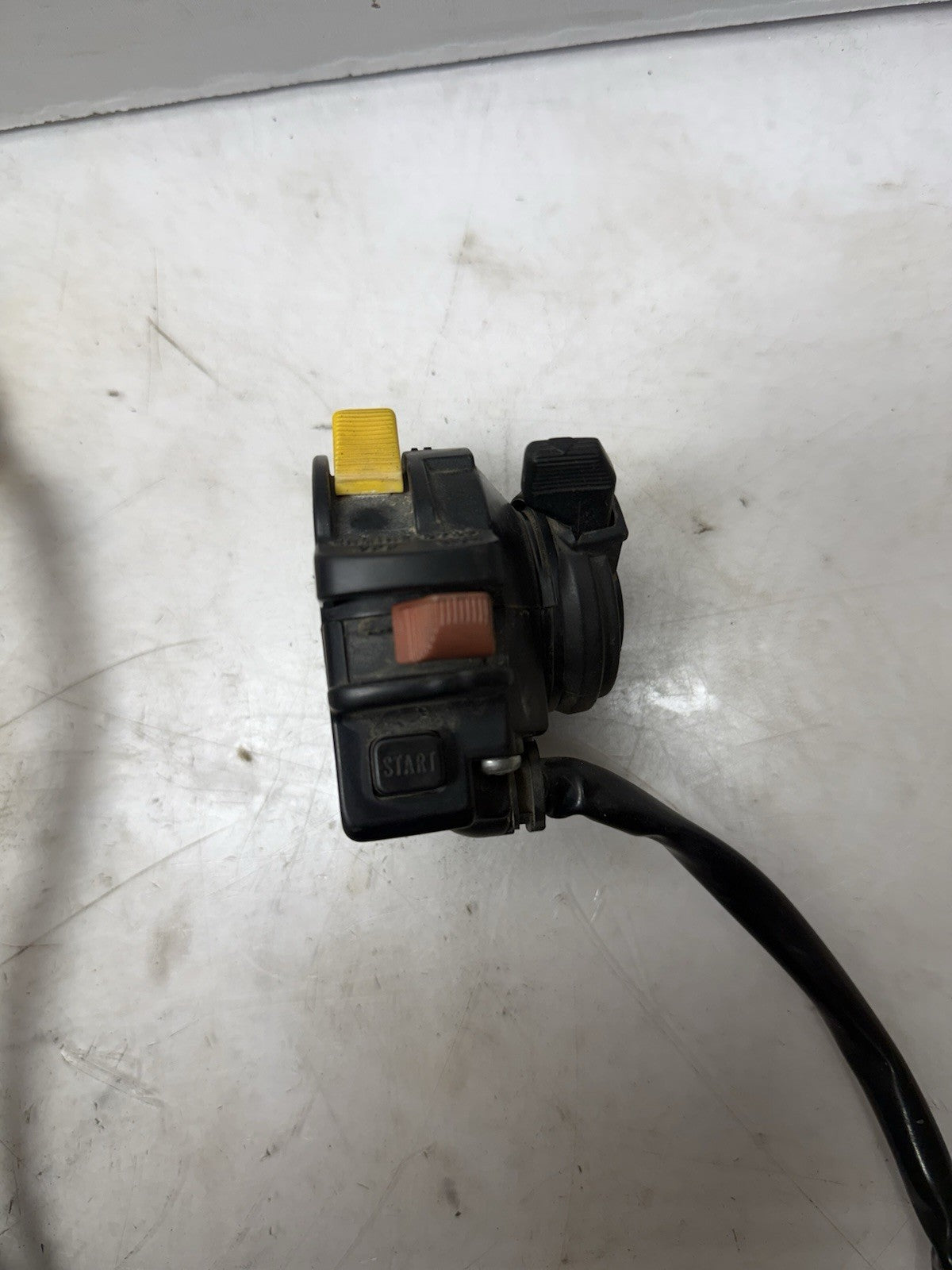 2003-2007 Suzuki LTZ 400 OEM Left Hand Start/Stop Control Switch Ass’y