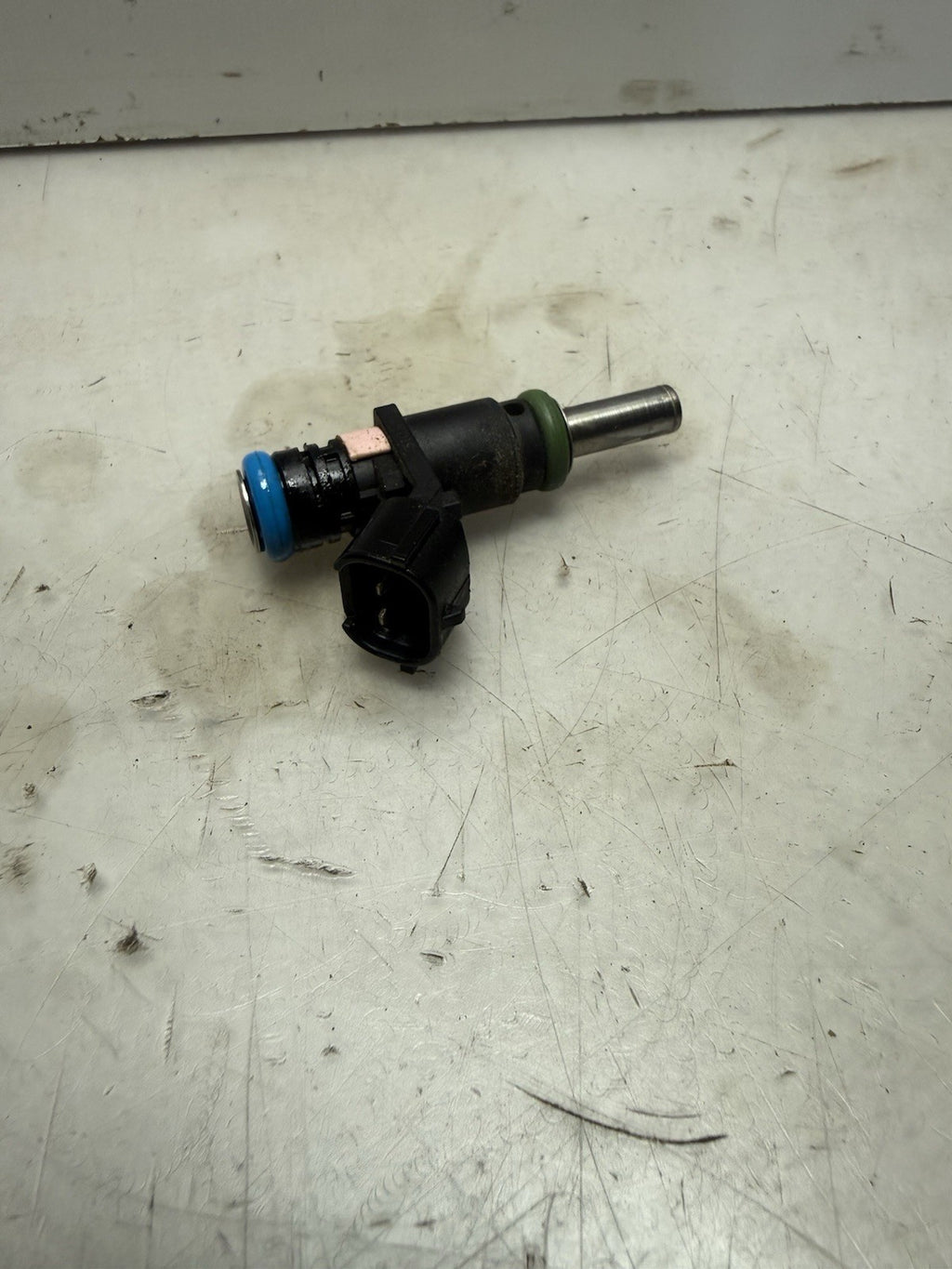 2014-2018 Sea-Doo SPARK Trixx 900 OEM Gas Fuel Injector 420874838 420874847