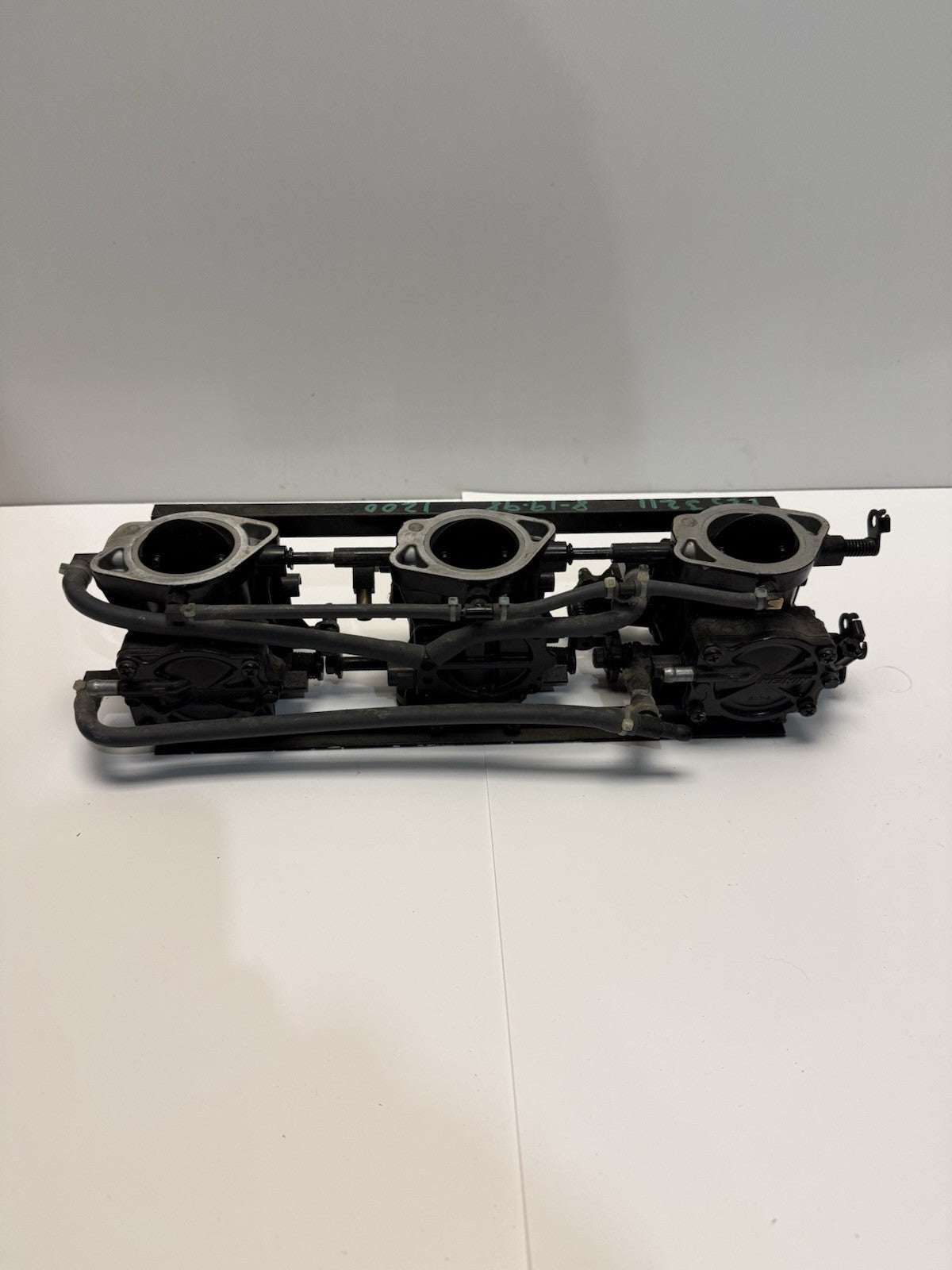 1999 POLARIS GENESIS 1200 OEM KEIHIN CDK II TRIPLE CARB CARBURETOR RACK