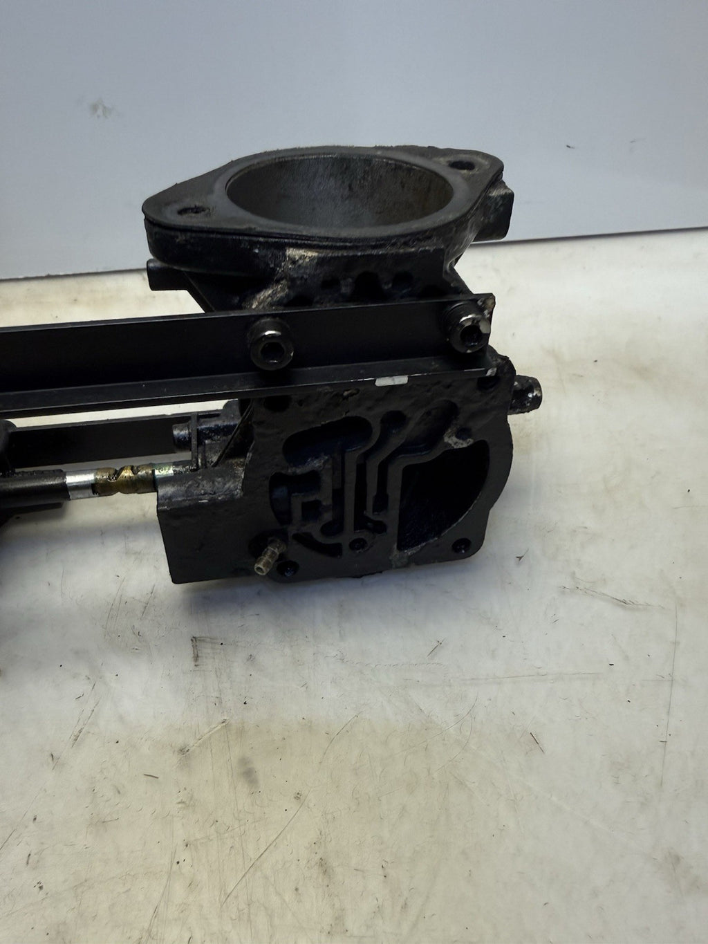 2003-2004 Polaris MSX140 OEM Intake Throttle Body Ass’y 3 Triple Barrel 1253497