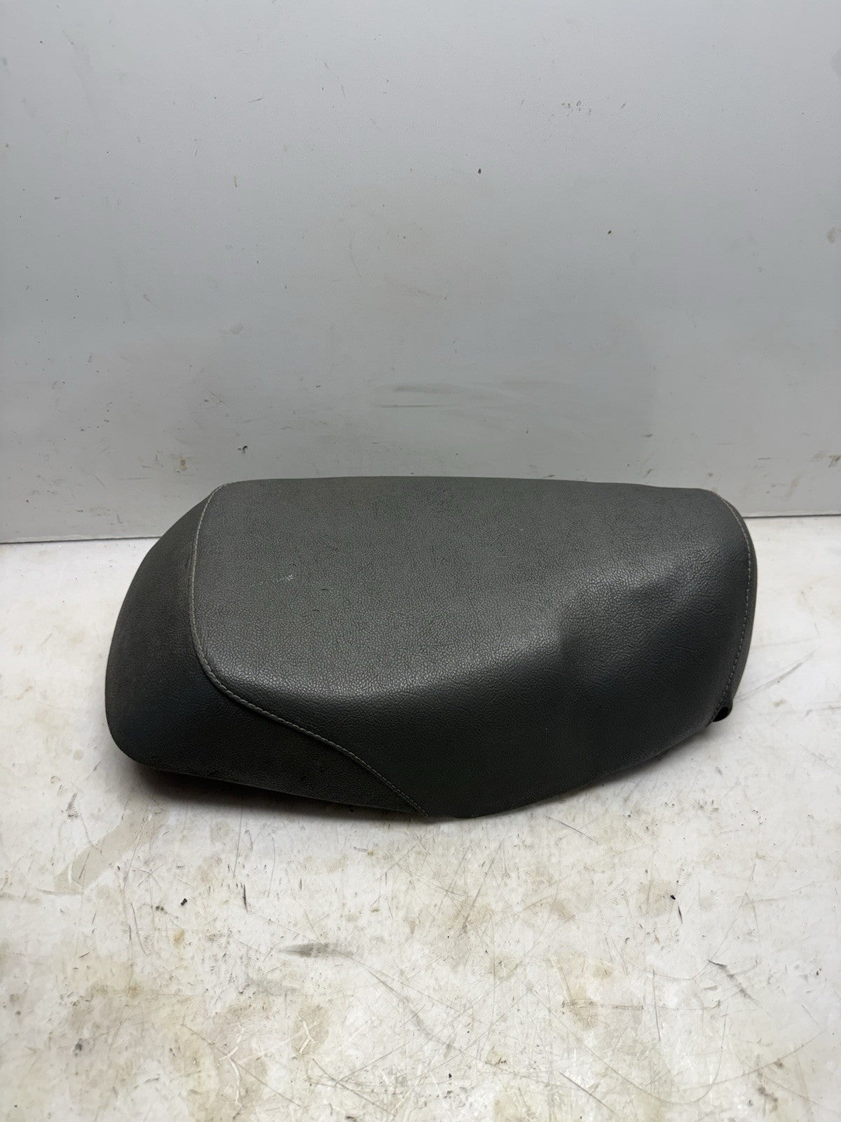 1989 Yamaha RAZZ 50cc Riva Scooter OEM Seat Ass’y