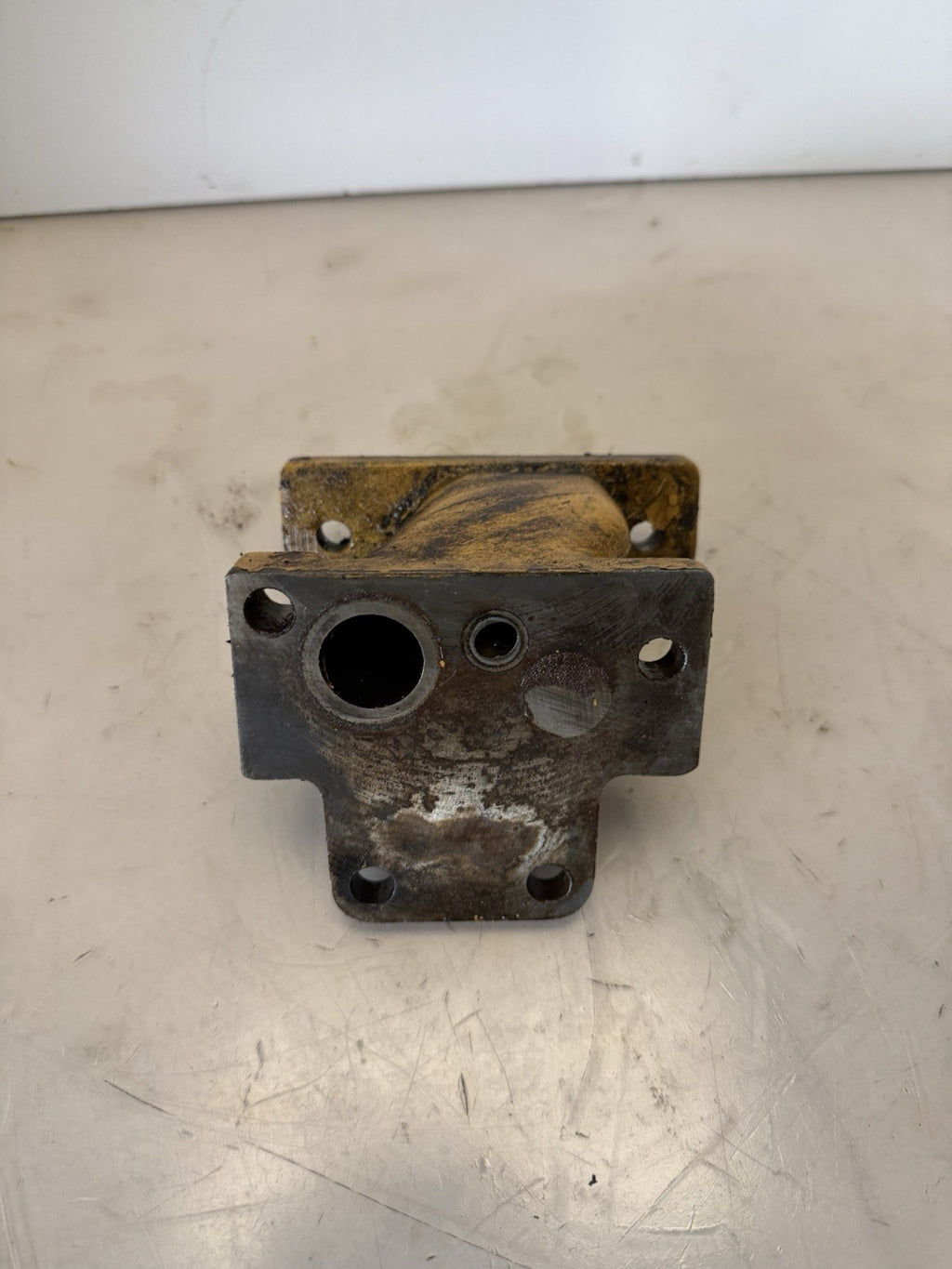 CAT Caterpillar 3208 Engine Turbo Pedestal Bracket Mount