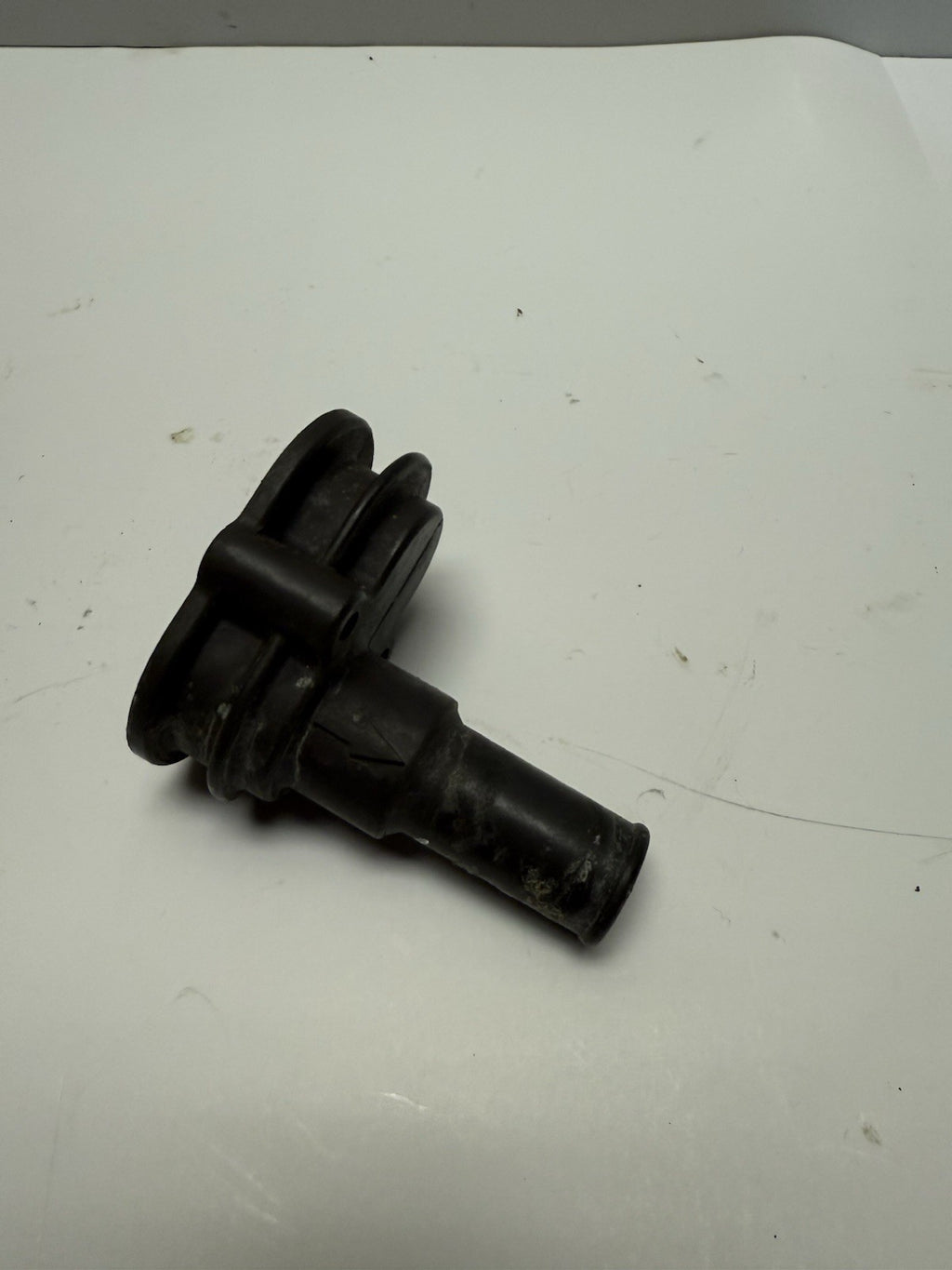 1994-1997 POLARIS SL780 OEM THERMOSTAT COVER w/ Popoff Valve & Spring