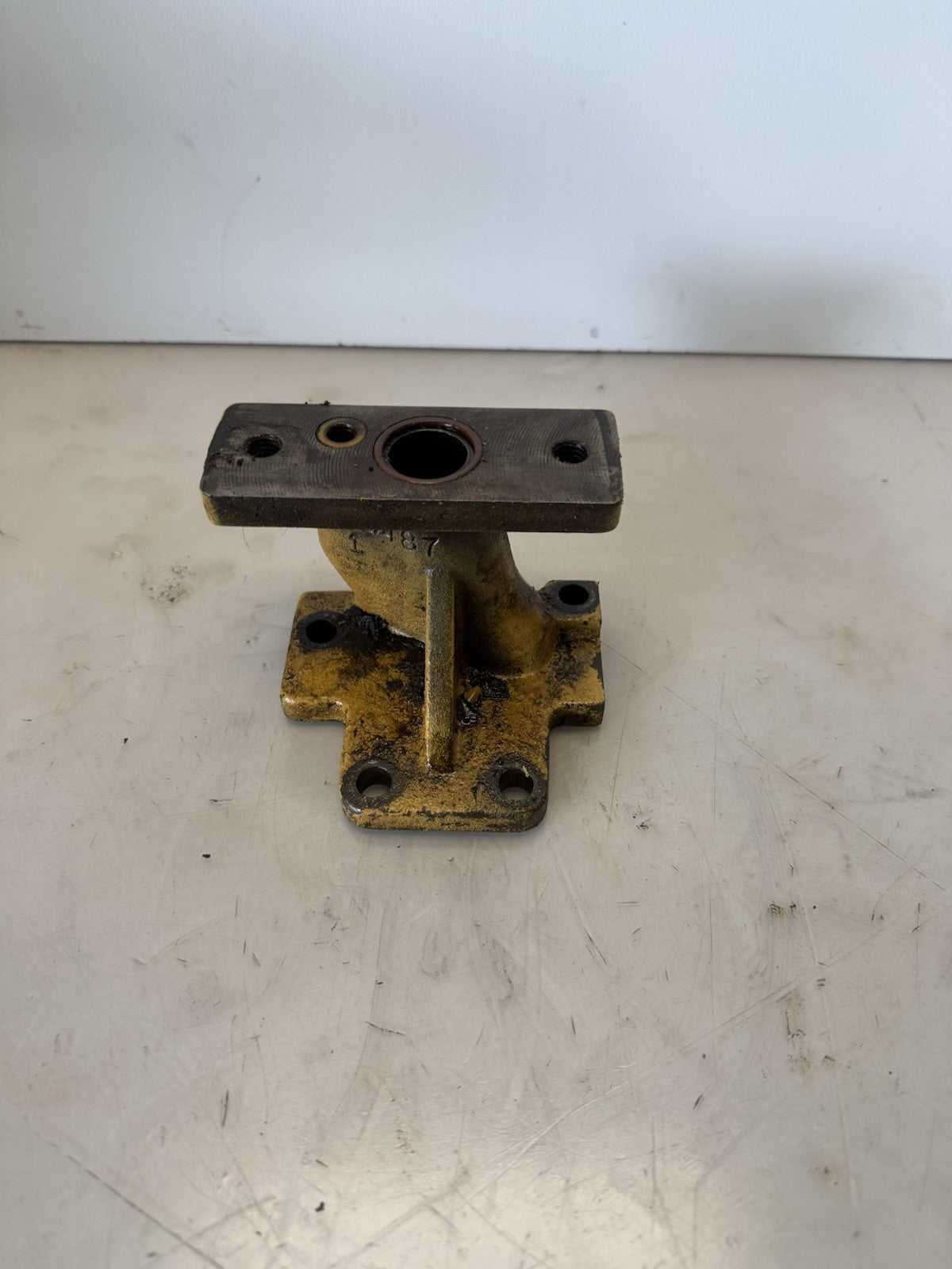 CAT Caterpillar 3208 Engine Turbo Pedestal Bracket Mount