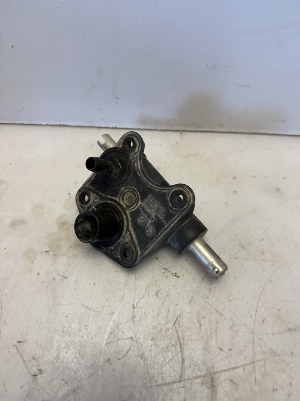 2003-2009 Sea-Doo GTX LTD / RXT 215 OEM LH Left Steering Cylinder 265000035