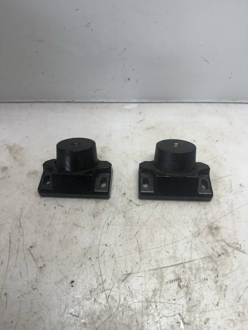 1997 Sea-Doo GSX 787/800 OEM Engine Motor Mounts Set 270000222 270000220