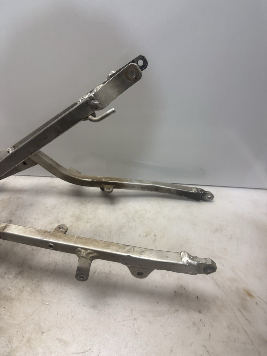 2000-2004 Suzuki DR-Z400E Subframe Rear Tail 41200-29F00