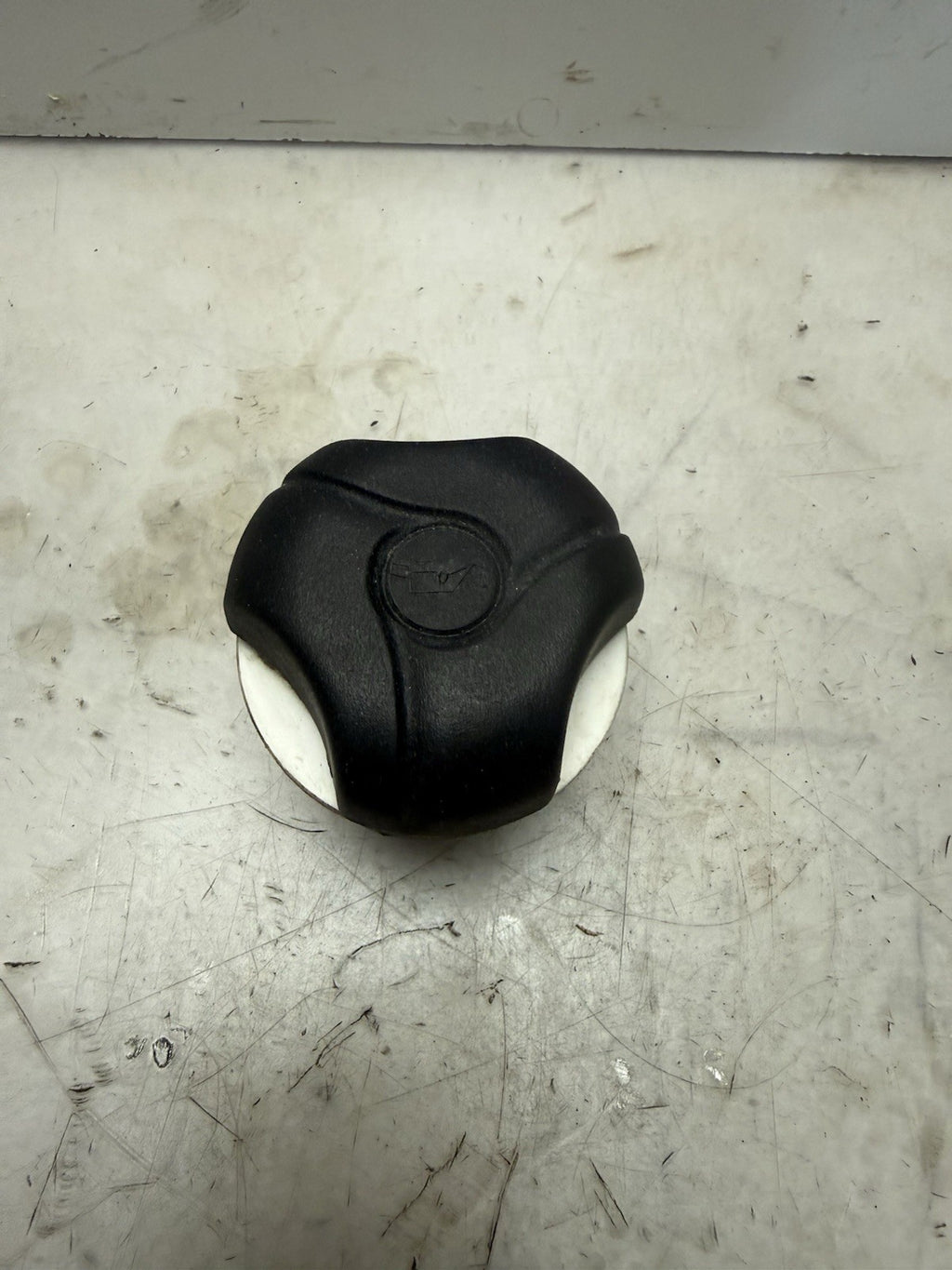 1998-2005 Sea-Doo Sportster 717/720 OEM Oil Filler Neck + Cap 275000142