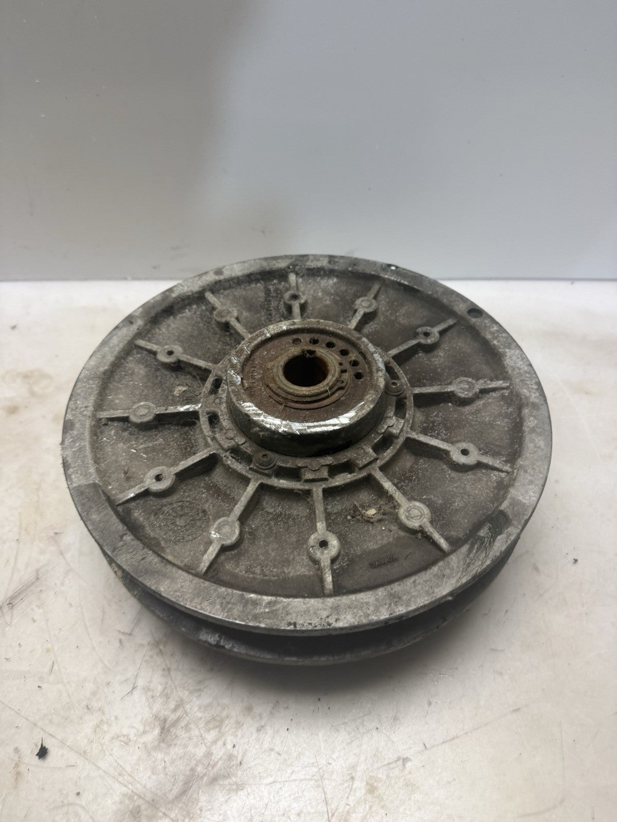 1995 Ski-Doo Formula Deluxe 500 Rotax Snowmobile OEM Secondary Driven Clutch