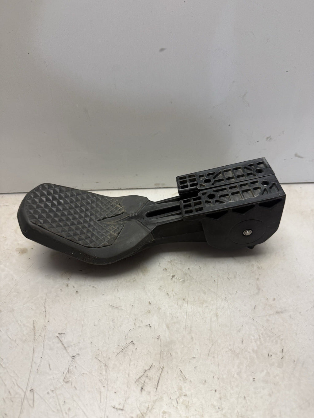 2015-2026 Sea-Doo SPARK 90 SPARK 900 HO ACE OEM Reboarding Step 295100642