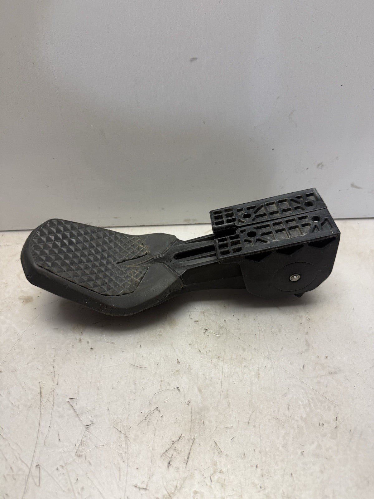 2015-2026 Sea-Doo SPARK 90 SPARK 900 HO ACE OEM Reboarding Step 295100642