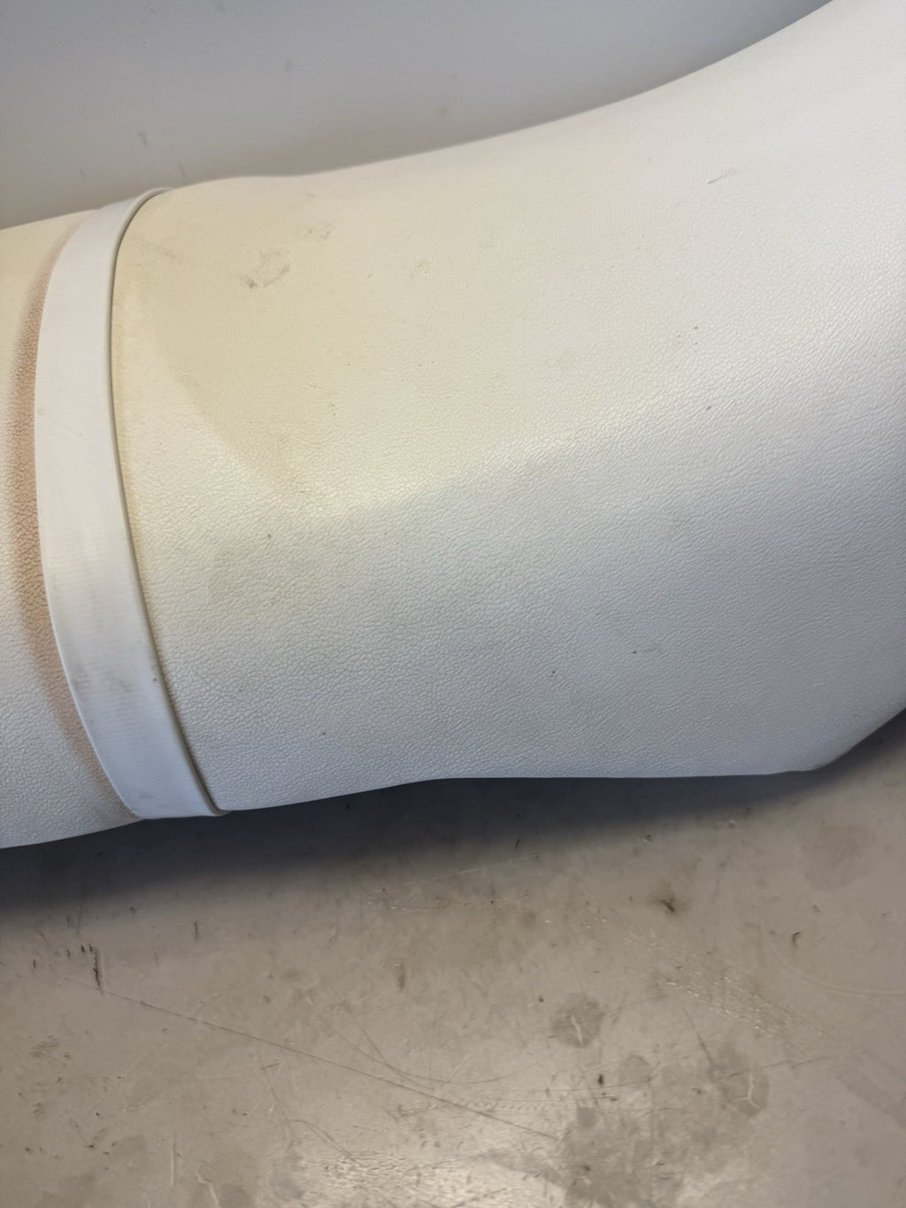 2014 SEA-DOO SPARK 3 UP ROTAX 900 HO ACE OEM SEAT SADDLE 269002914 WHITE