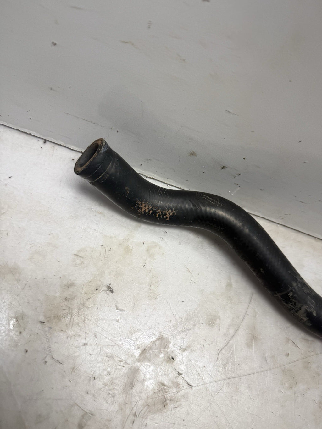 1987-2006 Yamaha Banshee YFZ 350 OEM Lower Radiator Hose 2GU-12484-00-00