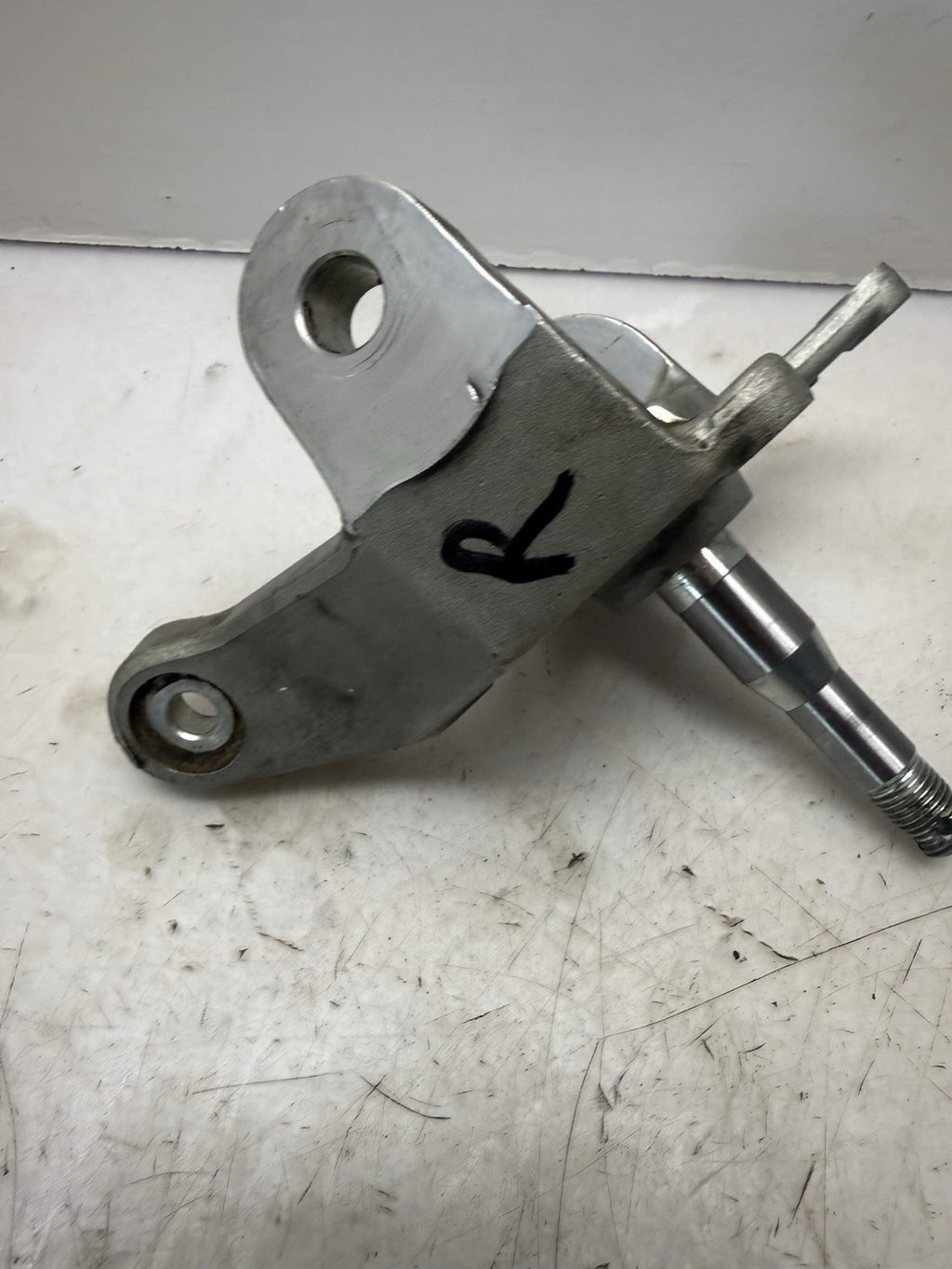 2003-2007 Suzuki Quadsport Z400 LTZ400 OEM FRONT RIGHT STEERING KNUCKLE
