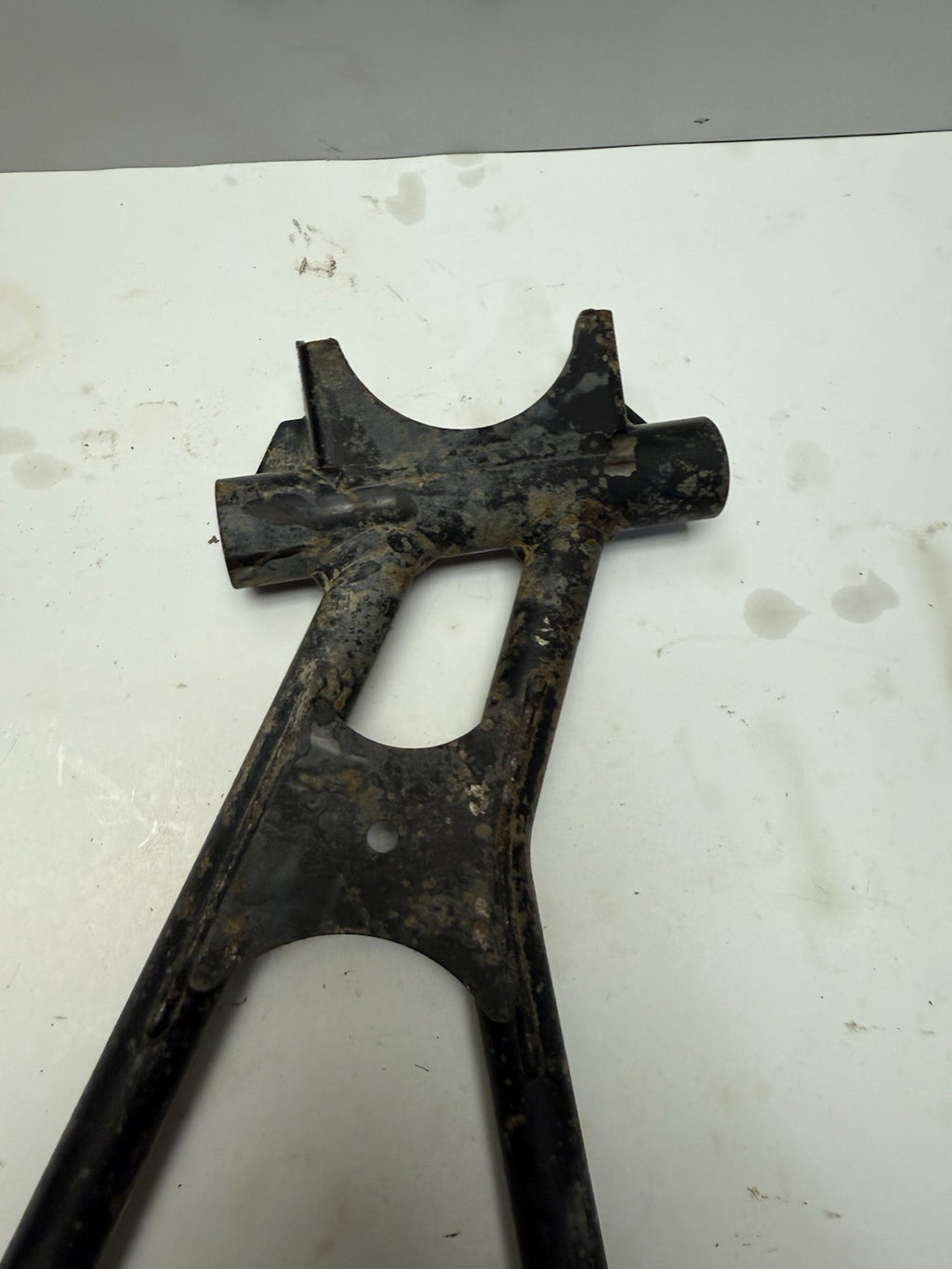 2005 Yamaha Kodiak 450 OEM Right Rear Upper Suspension A-Arm