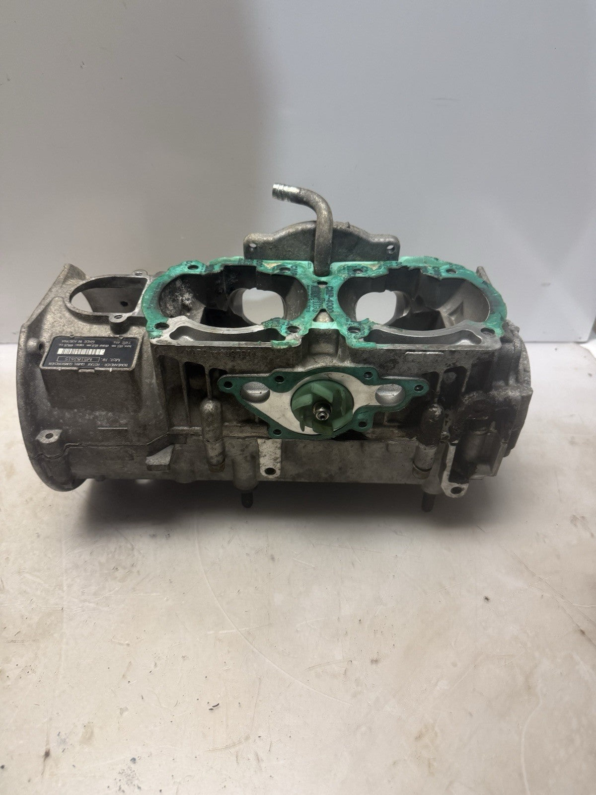1999-2000 Ski-Doo OEM Engine Motor Crankcase Summit Touring MXZ 500 Formula