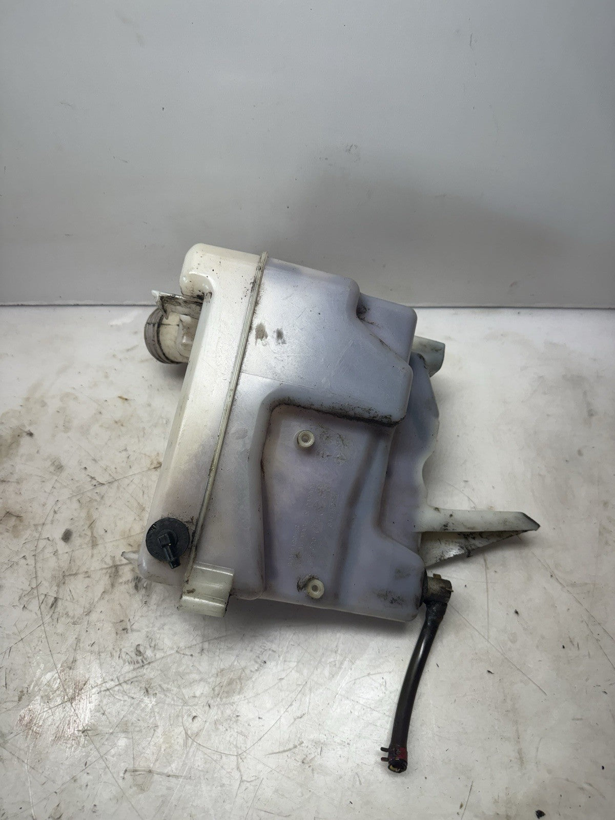 2002-2004 Ski-Doo Legend Grand Touring MXZ Summit 700 Oil Tank Reservoir