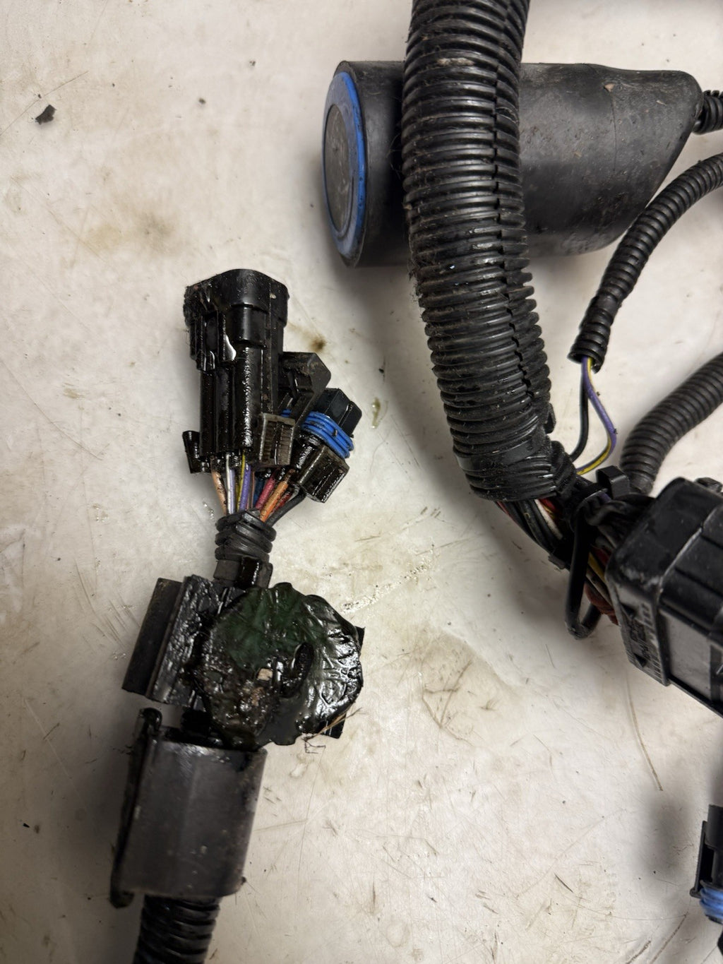 2003-2004 POLARIS MSX 140 OEM MAIN ELECTRICAL ENGINE WIRING HARNESS w/ CAPACITOR