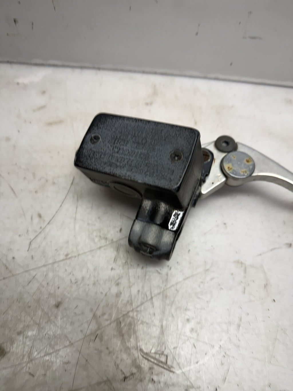 1989-2006 Suzuki Katana GSX600F OEM Front Brake Master Cylinder W/ Lever